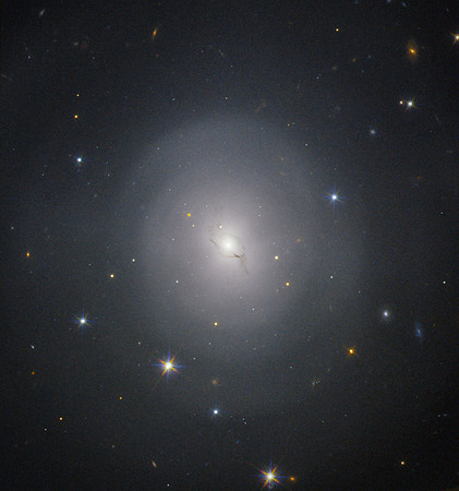 Gravitational wave source in NGC 4993